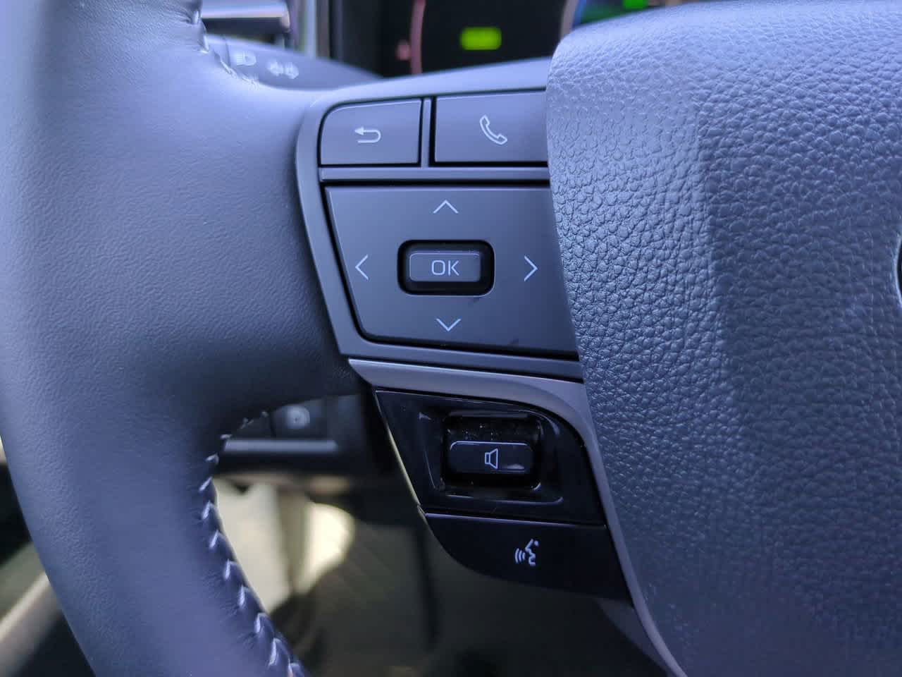 Thumbnail: 2025 Toyota Camry - 22