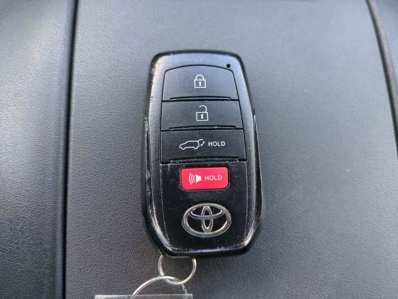 Thumbnail: 2024 Toyota Highlander - 26