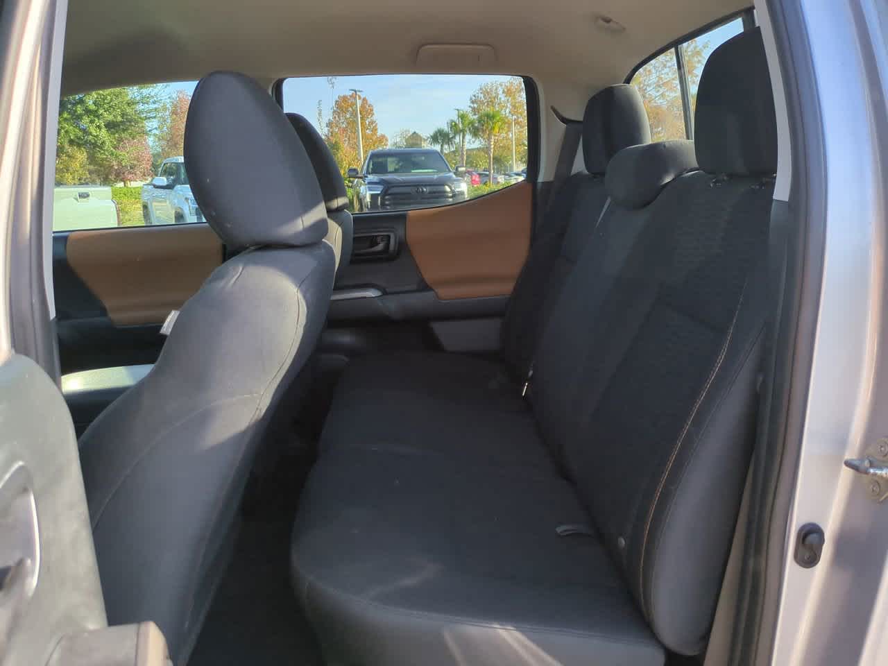 Thumbnail: 2017 Toyota Tacoma - 13