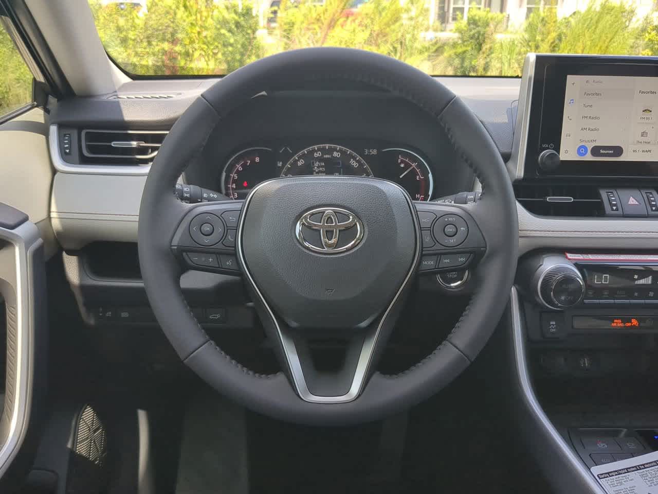 Thumbnail: 2025 Toyota RAV4 - 15