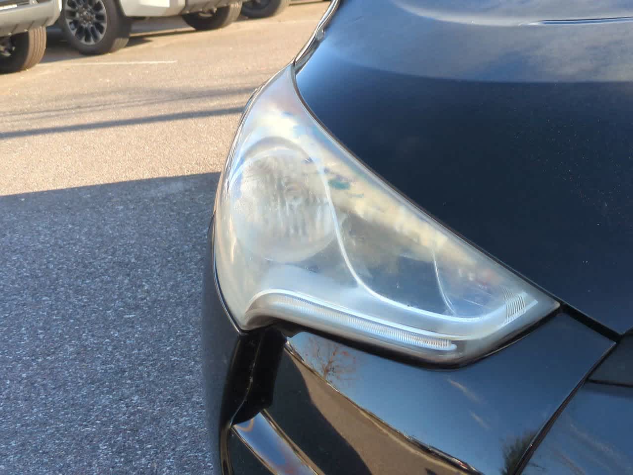 Thumbnail: 2013 Hyundai Veloster - 10