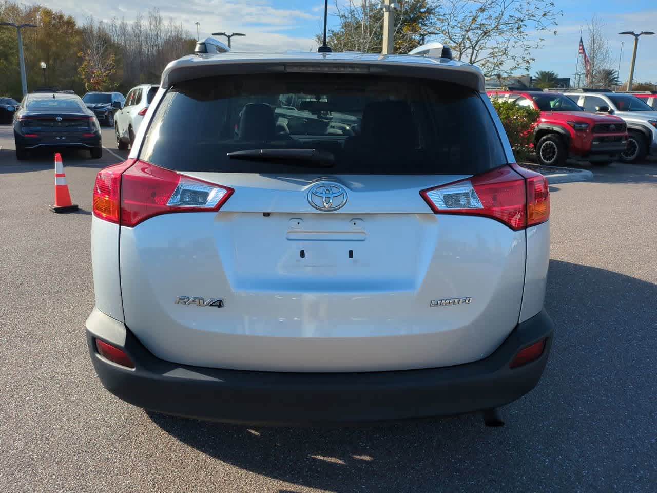 Thumbnail: 2014 Toyota RAV4 - 5