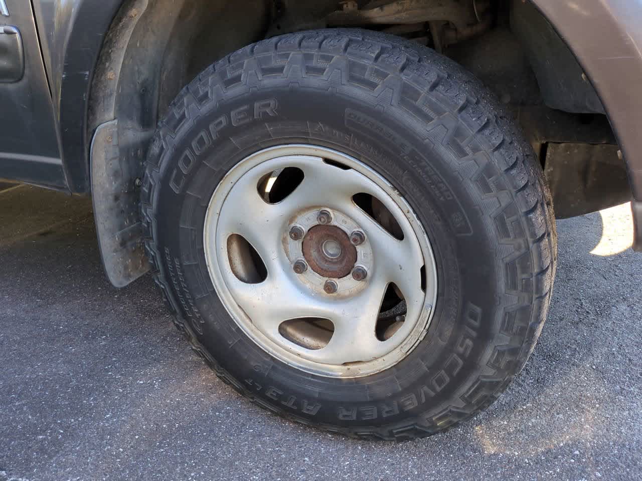 Thumbnail: 2006 Toyota Tundra - 6