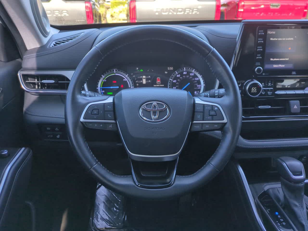 Thumbnail: 2022 Toyota Highlander - 16