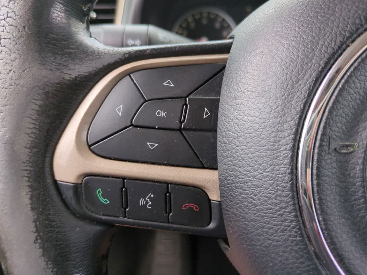 Thumbnail: 2017 Jeep Renegade - 22