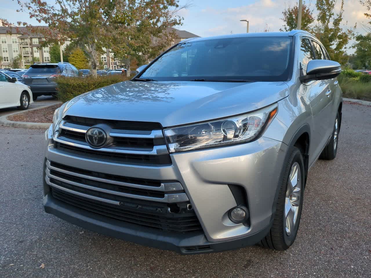 Thumbnail: 2017 Toyota Highlander - 2