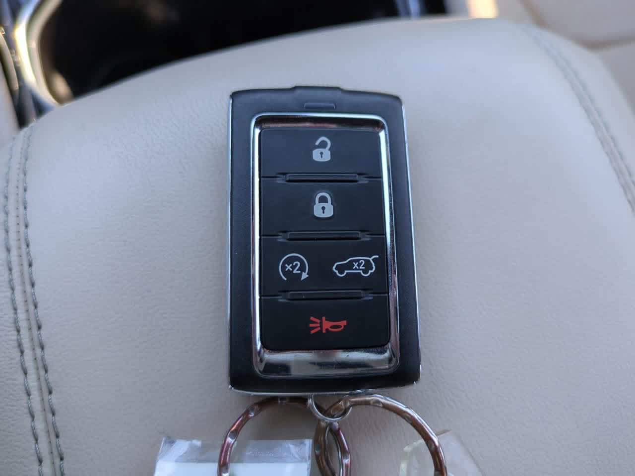 Thumbnail: 2022 Jeep Grand Cherokee - 29