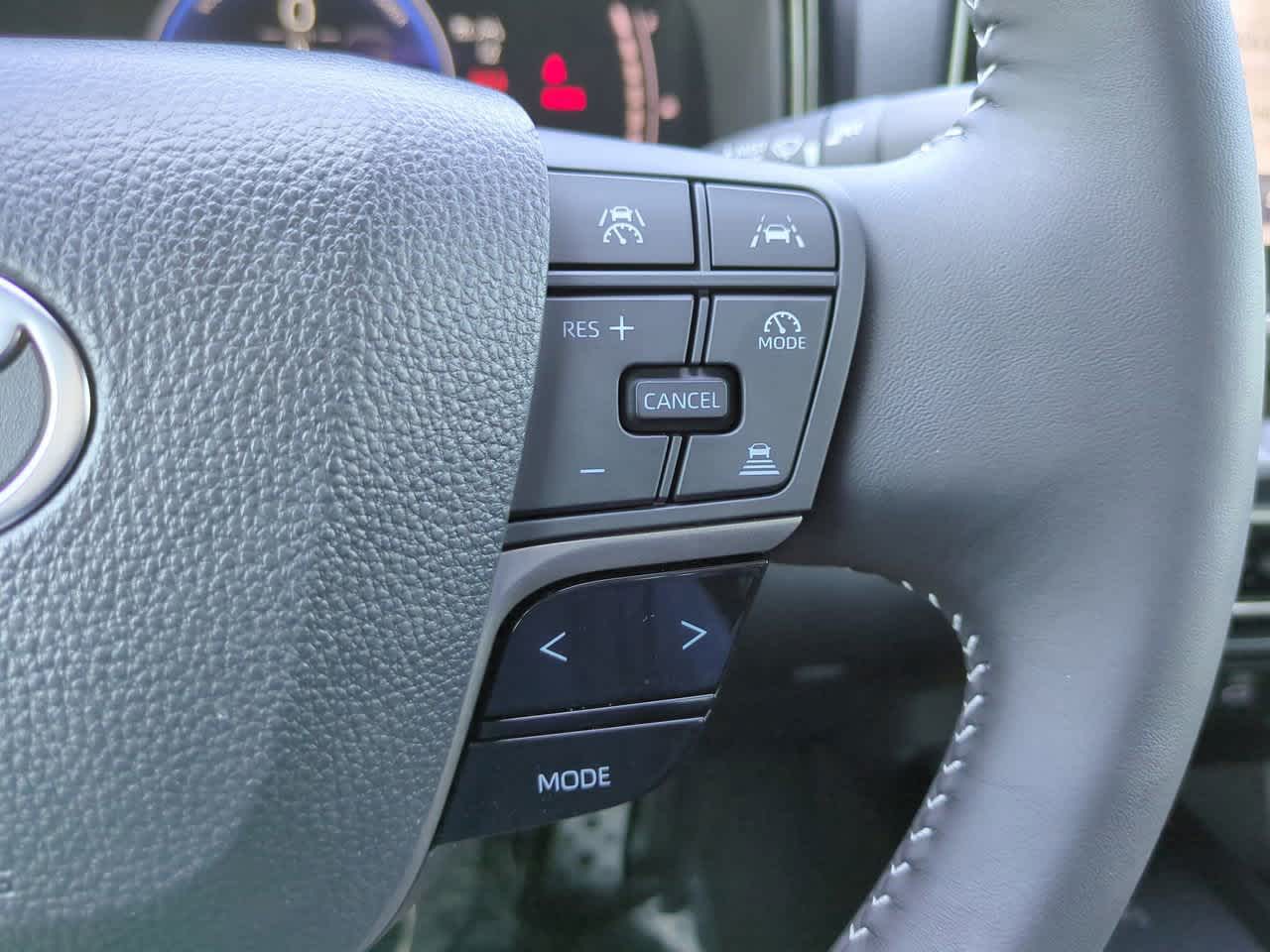 Thumbnail: 2025 Toyota Camry - 24