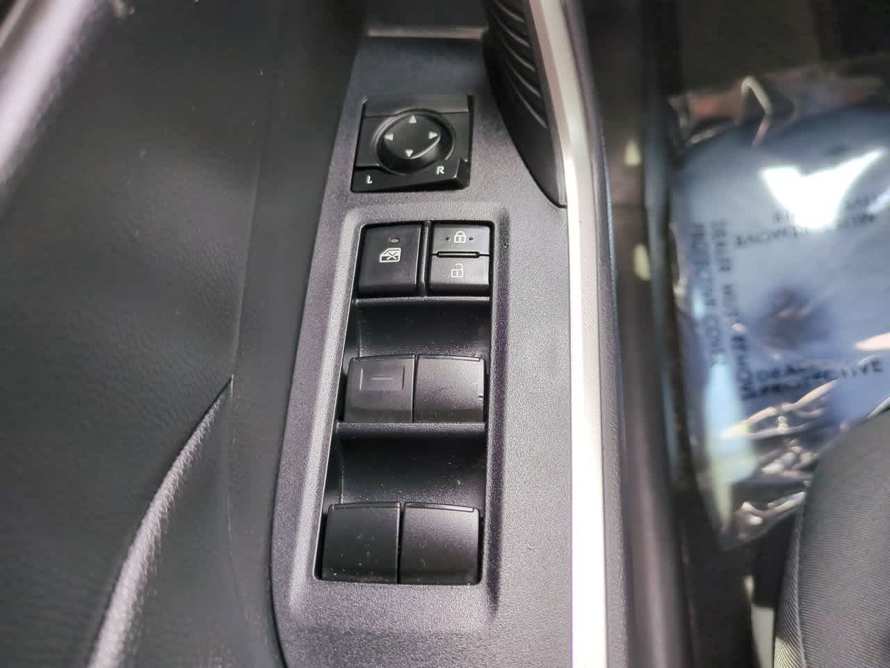 Thumbnail: 2021 Toyota RAV4 - 21