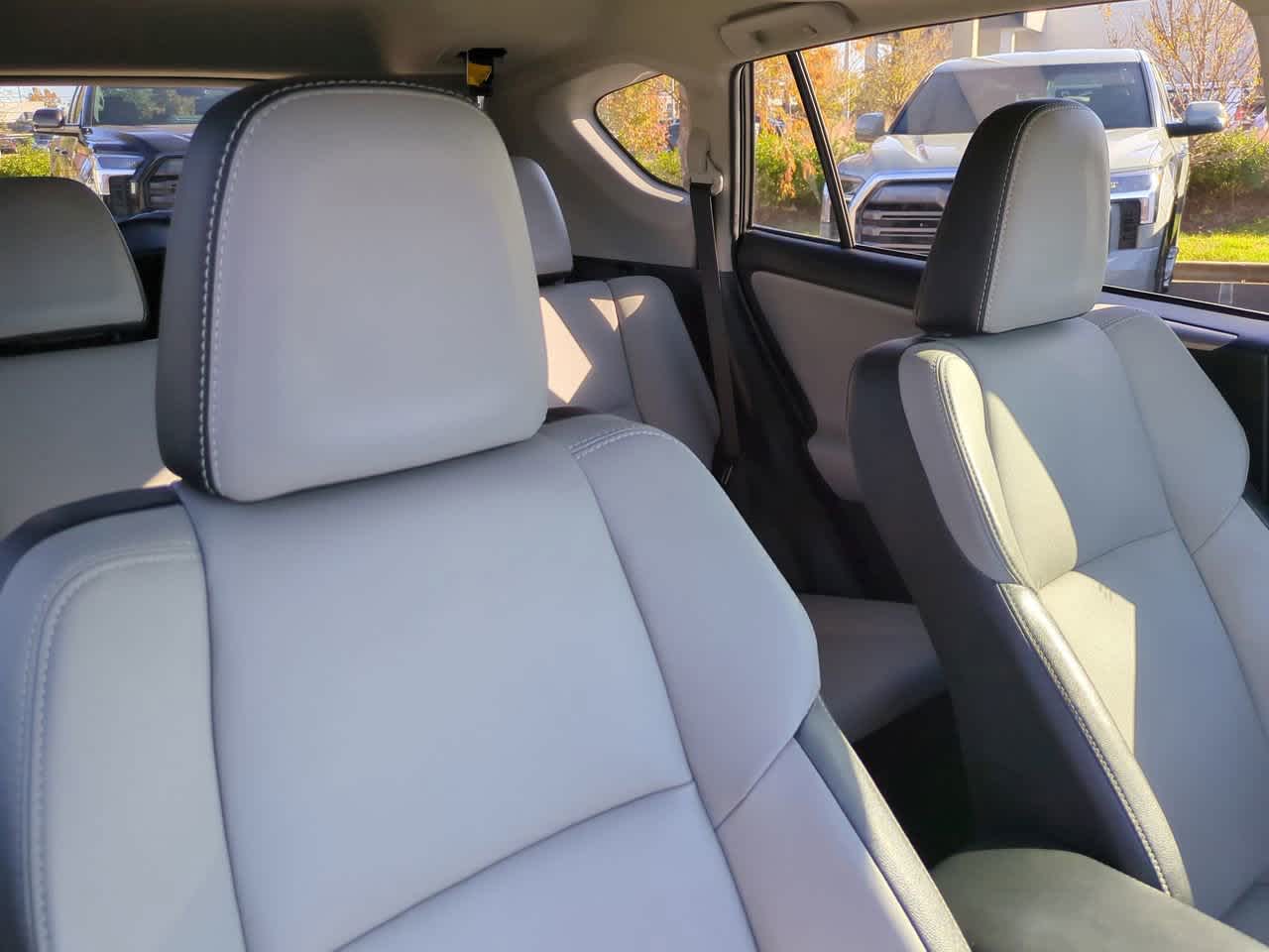 Thumbnail: 2017 Toyota RAV4 - 7