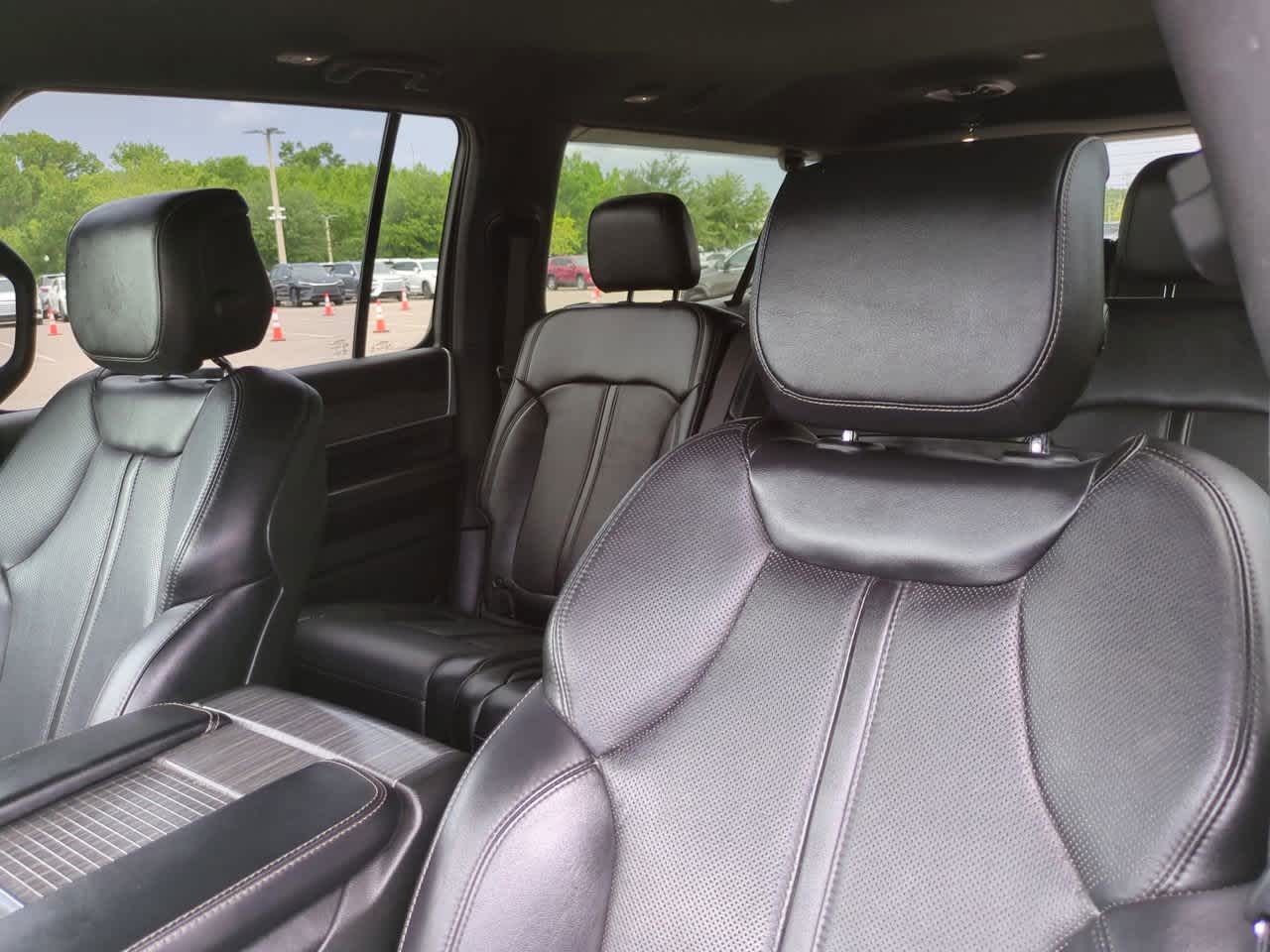 Thumbnail: 2023 Jeep Wagoneer - 8