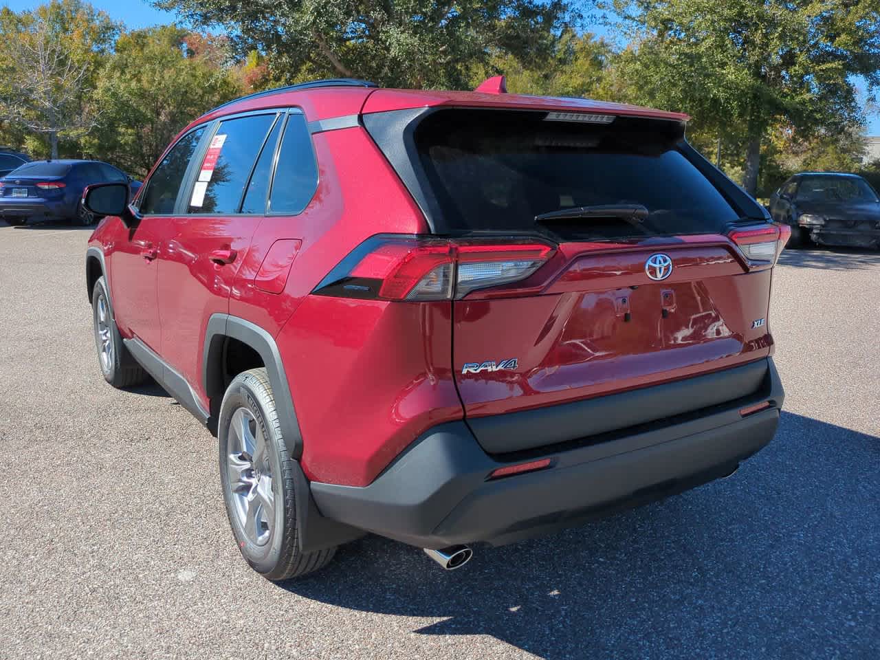 Thumbnail: 2025 Toyota RAV4 - 4