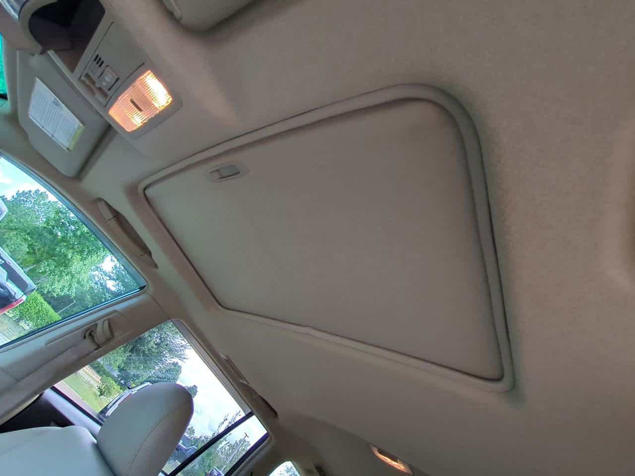 Thumbnail: 2010 Toyota Highlander - 20