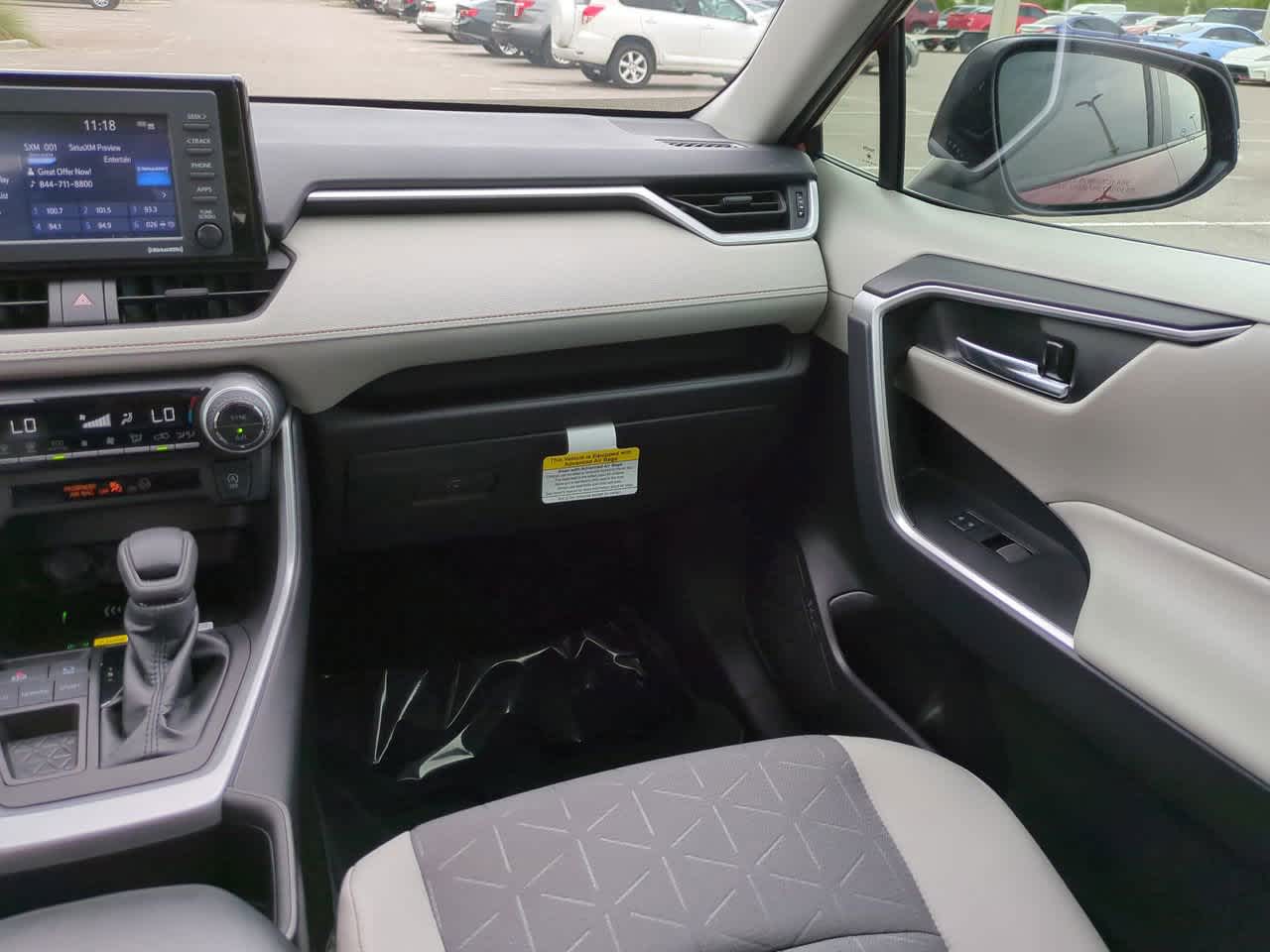 Thumbnail: 2022 Toyota RAV4 - 16