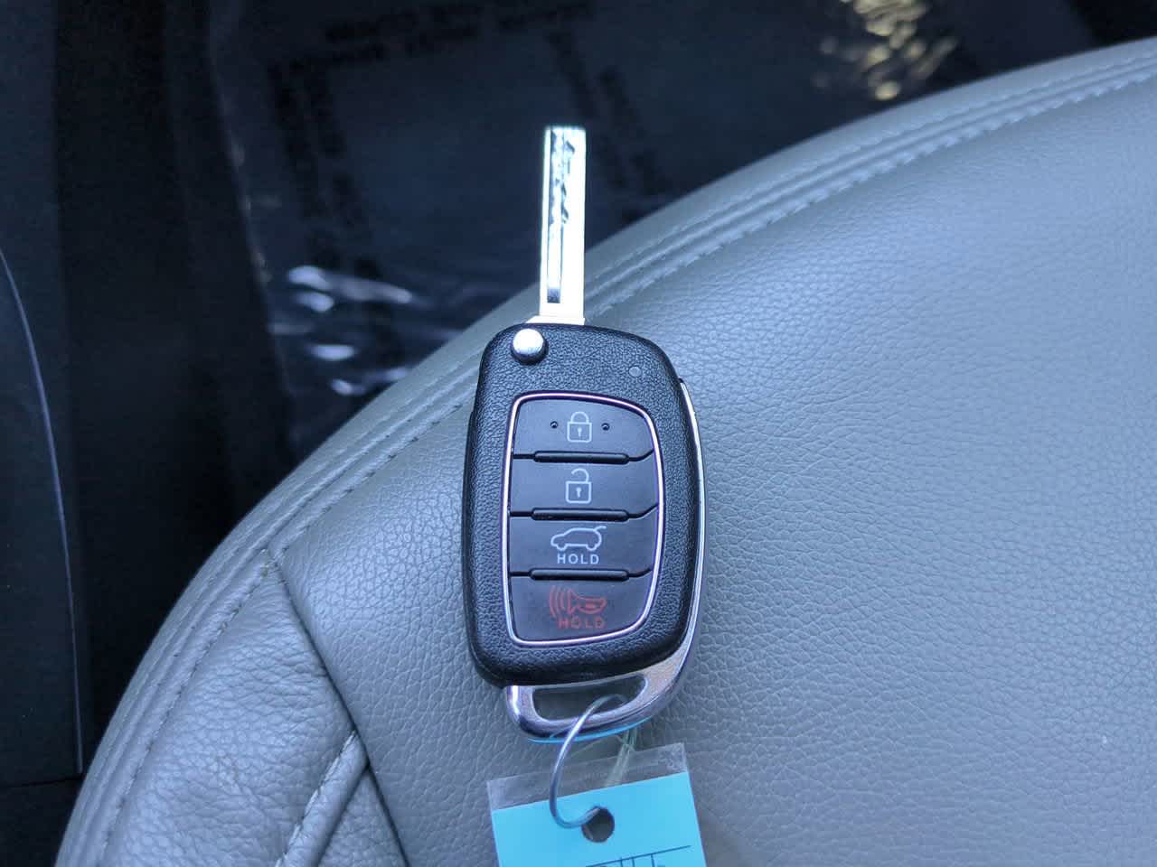 Thumbnail: 2018 Hyundai Santa Fe - 25