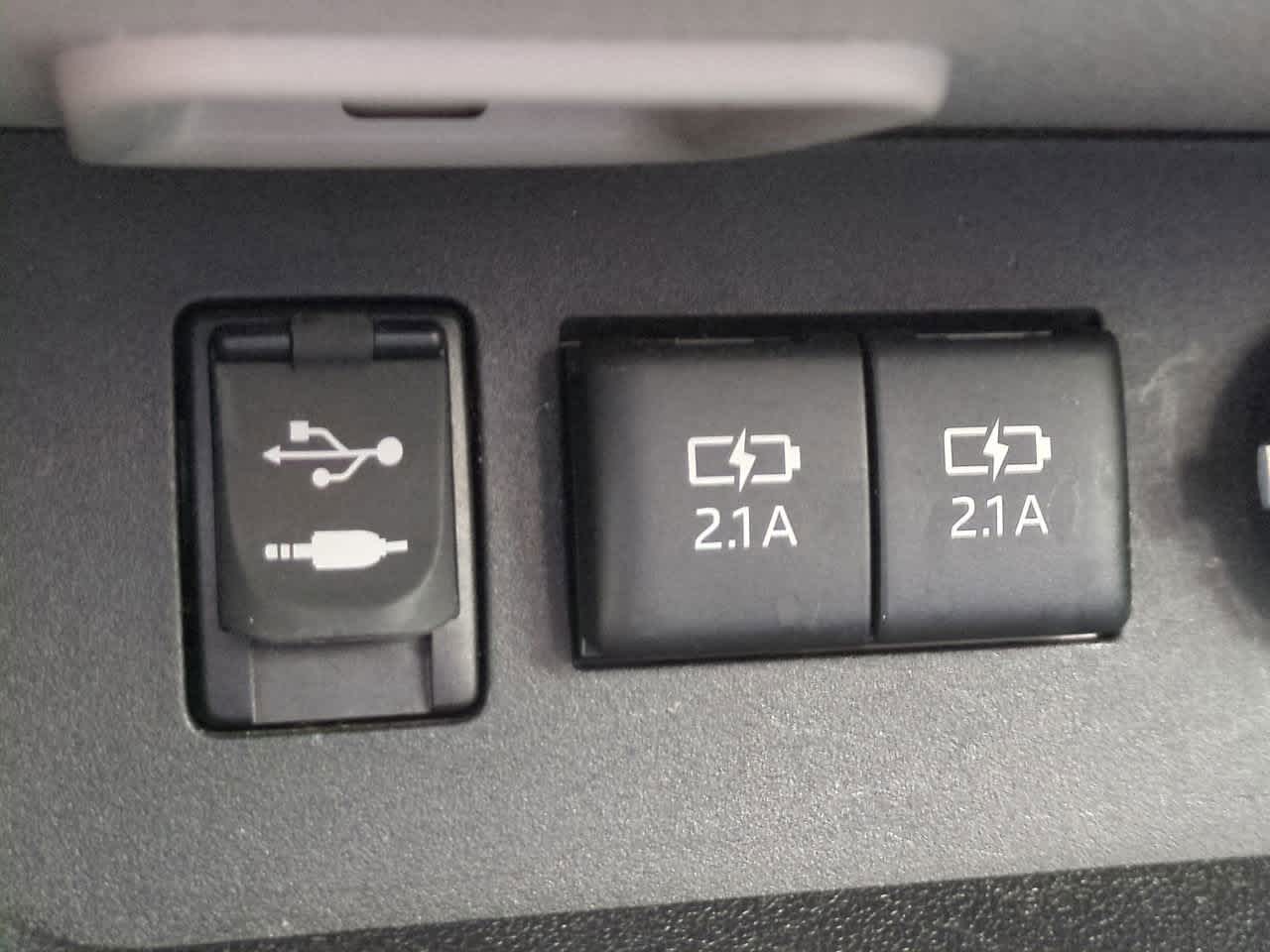 Thumbnail: 2018 Toyota Highlander - 21