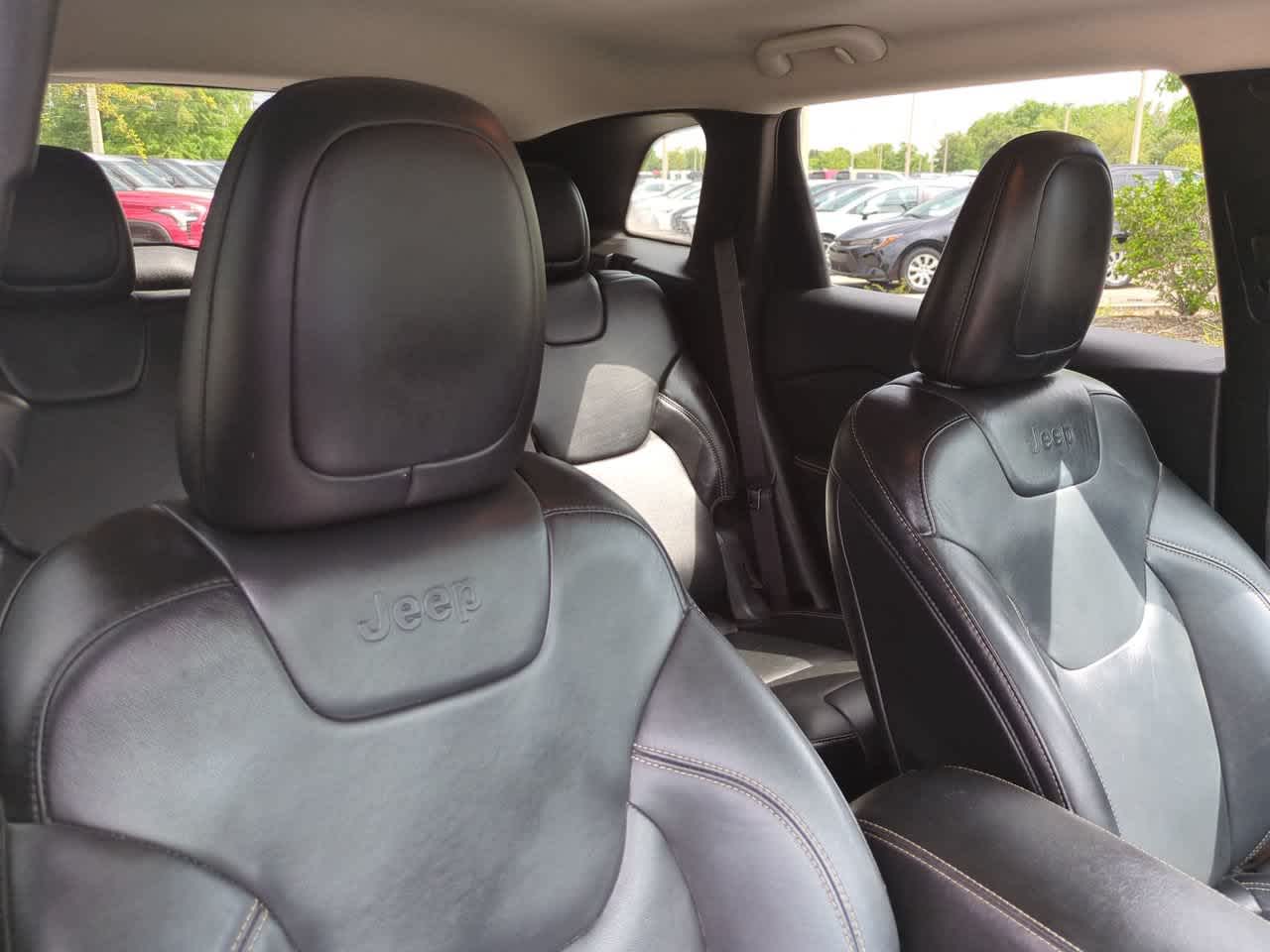 Thumbnail: 2015 Jeep Cherokee - 7