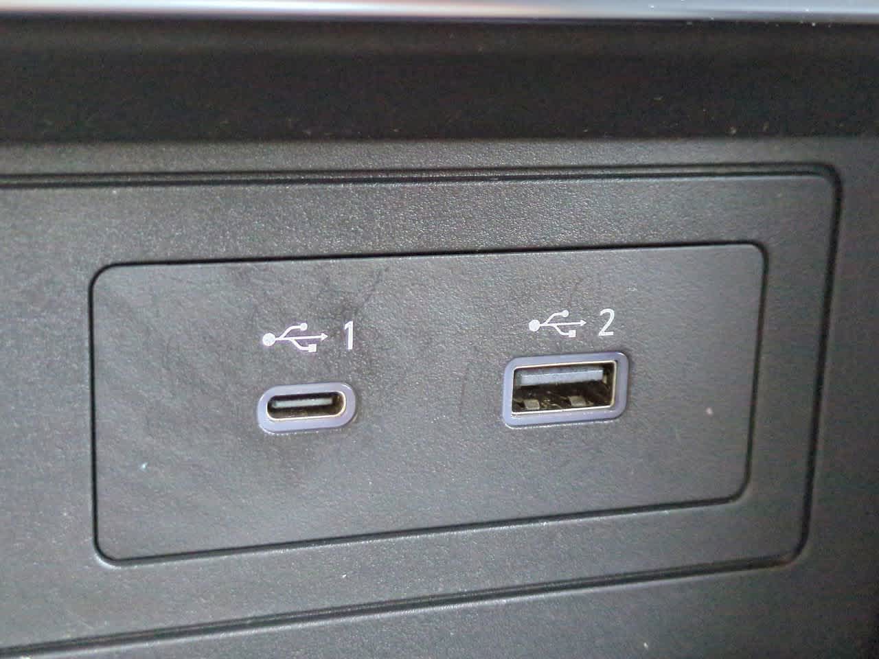 Thumbnail: 2022 Nissan Armada - 21