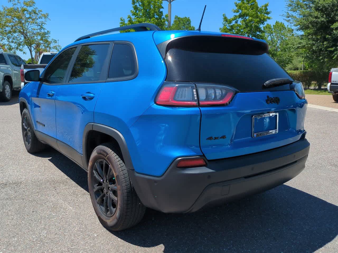 Thumbnail: 2023 Jeep Cherokee - 4