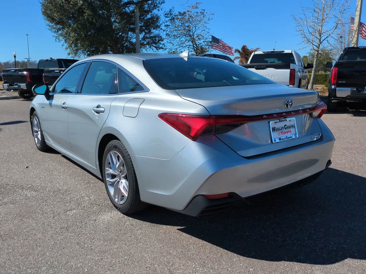 Thumbnail: 2021 Toyota Avalon - 4