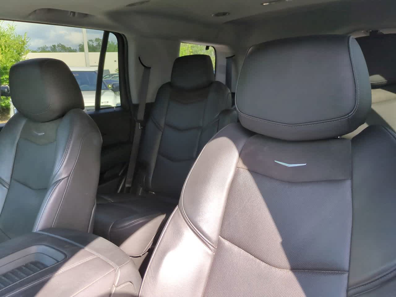 Thumbnail: 2019 Cadillac Escalade - 8