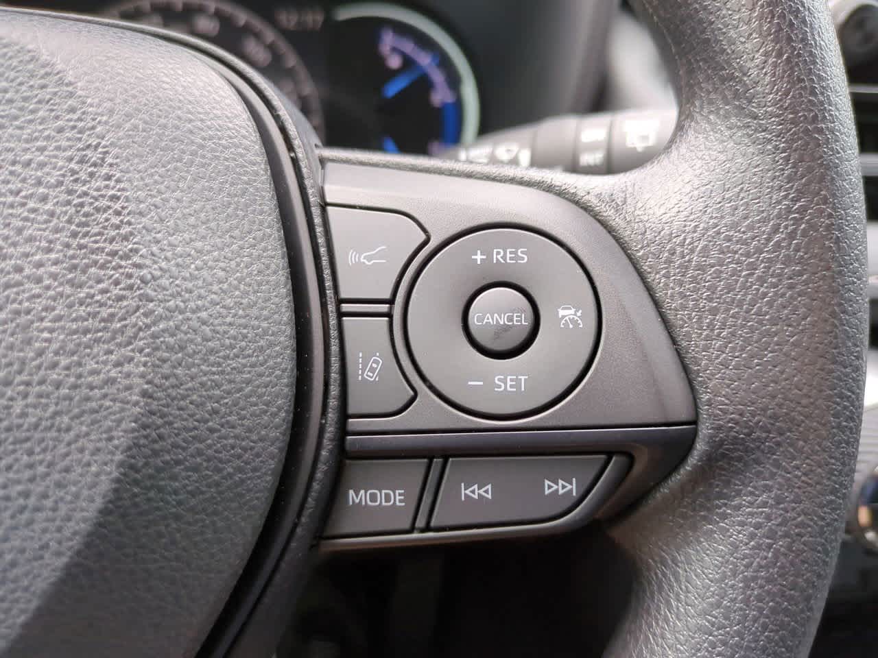 Thumbnail: 2025 Toyota RAV4 - 24