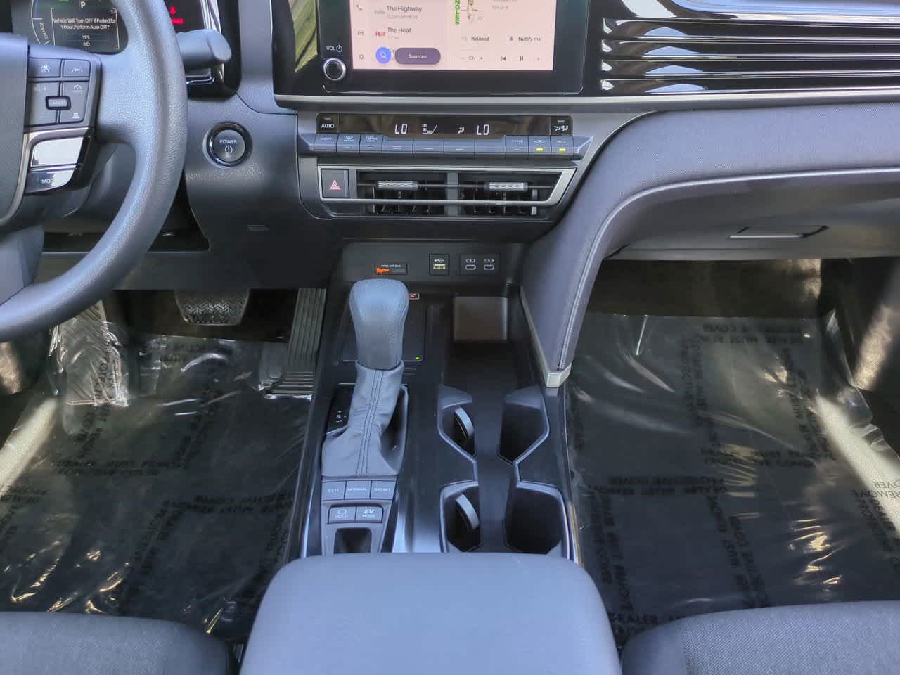 Thumbnail: 2025 Toyota Camry - 18