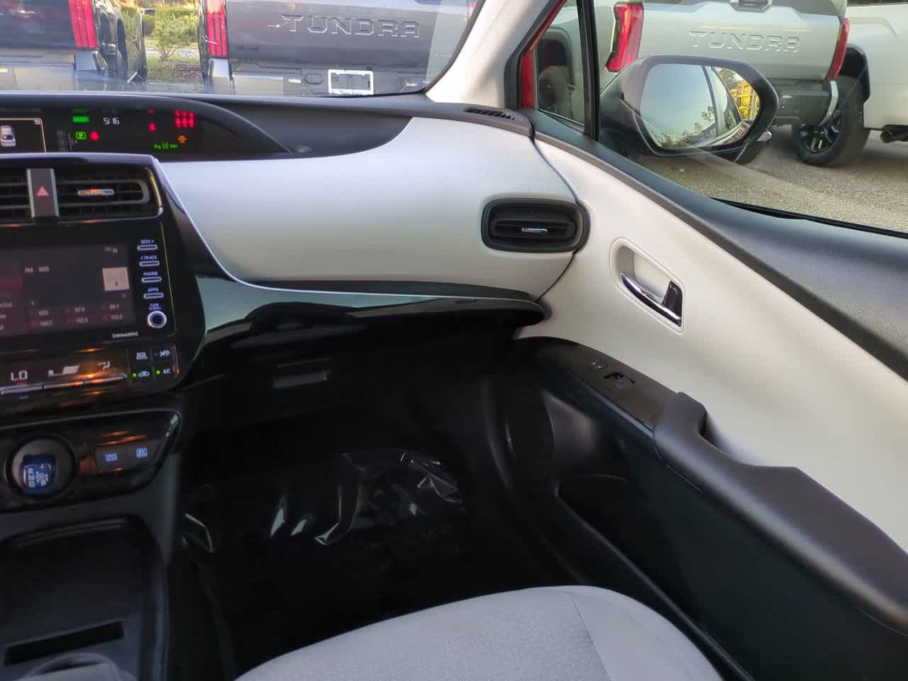 Thumbnail: 2021 Toyota Prius - 16