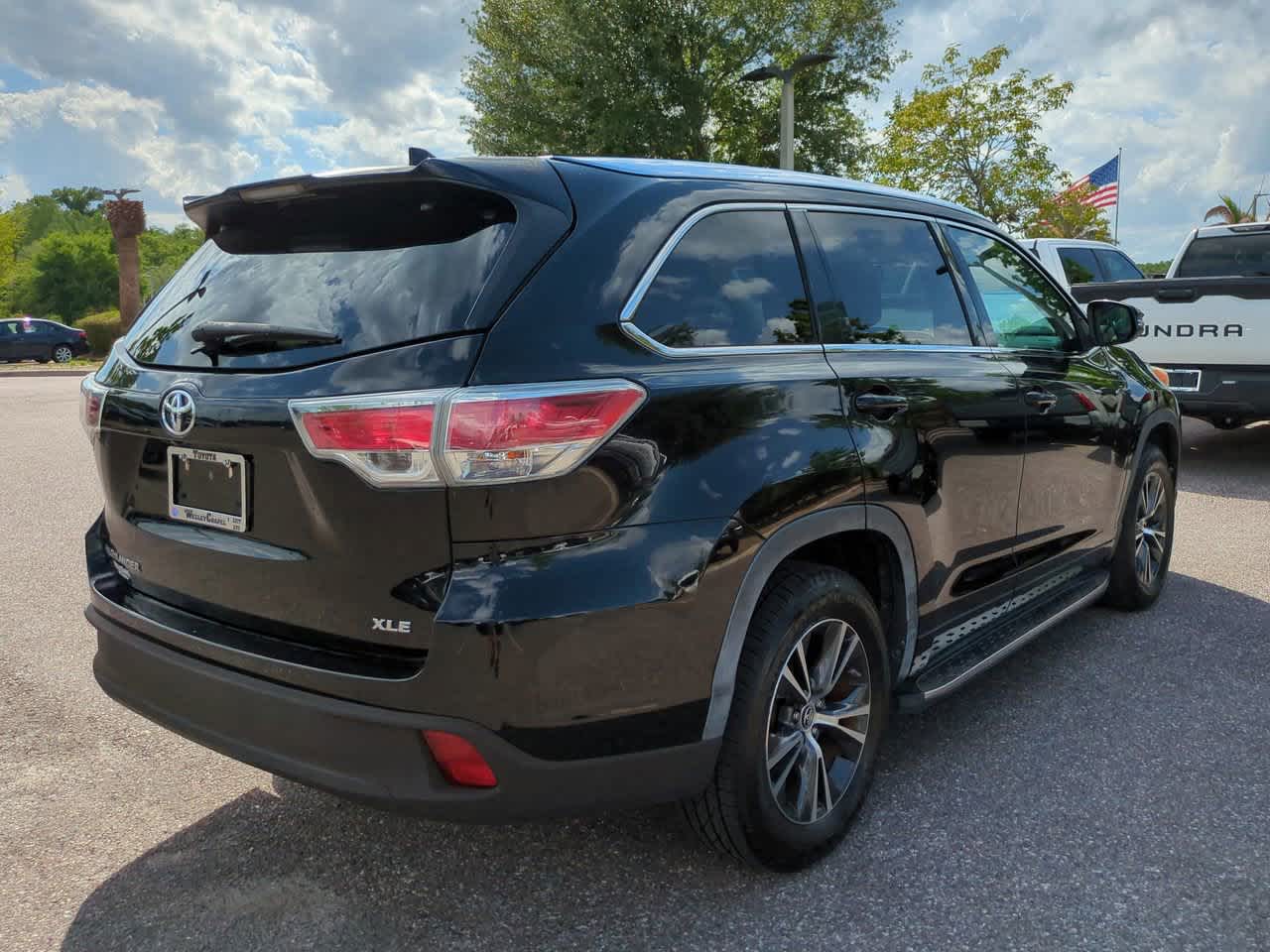 Thumbnail: 2016 Toyota Highlander - 6