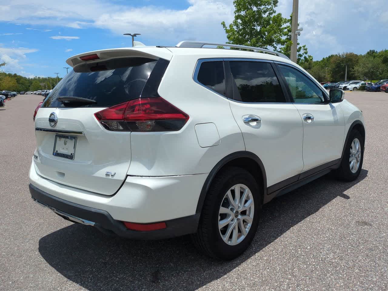 Thumbnail: 2018 Nissan Rogue - 6