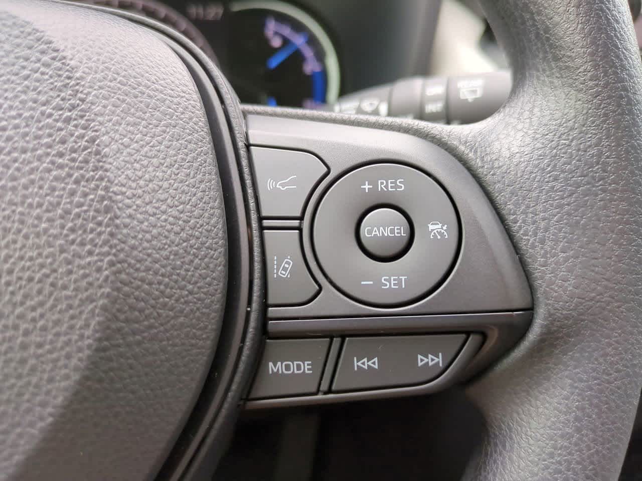 Thumbnail: 2025 Toyota RAV4 - 23