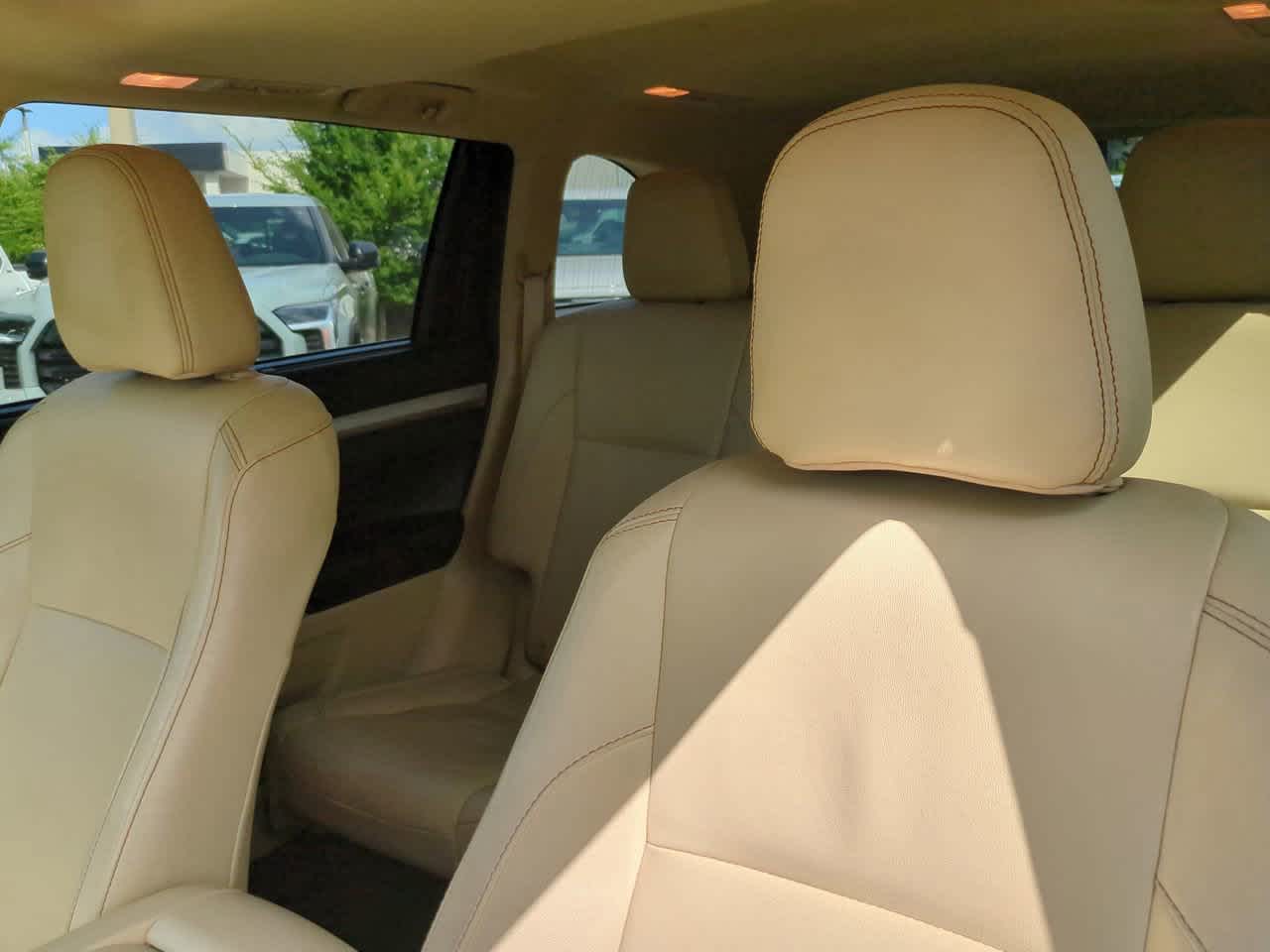 Thumbnail: 2016 Toyota Highlander - 8