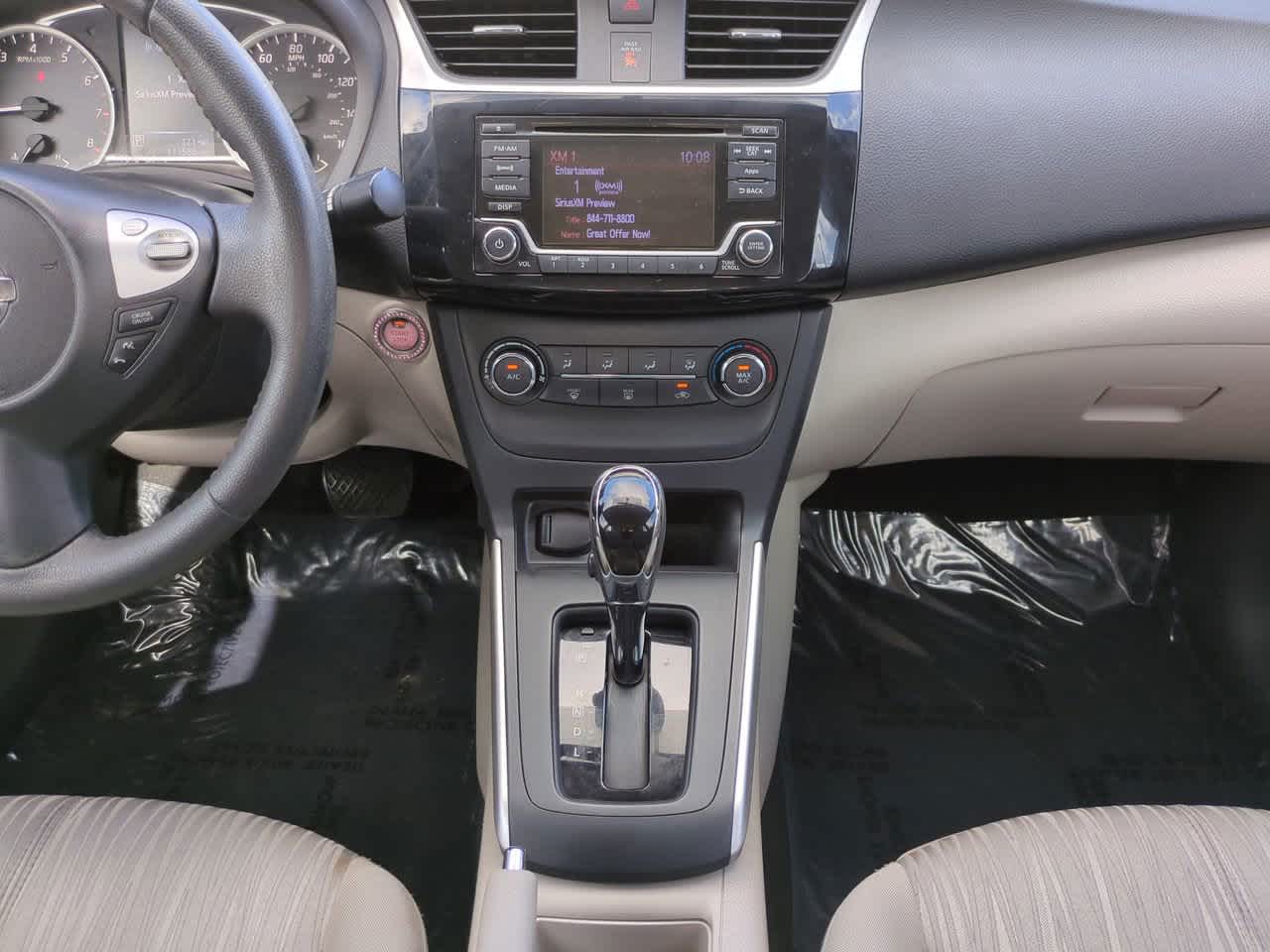 Thumbnail: 2016 Nissan Sentra - 18