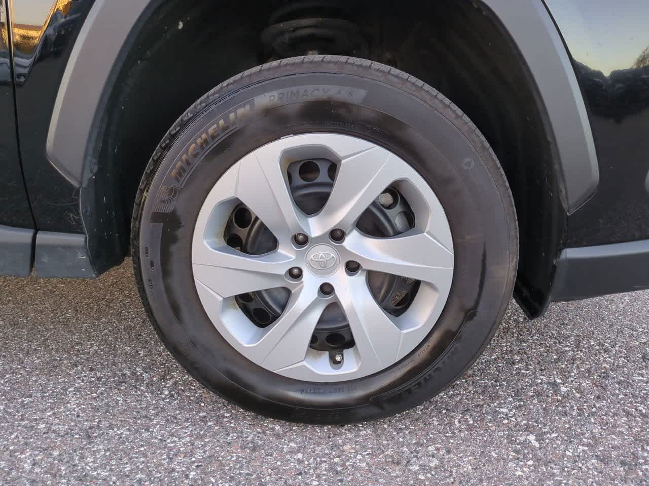 Thumbnail: 2025 Toyota RAV4 - 11