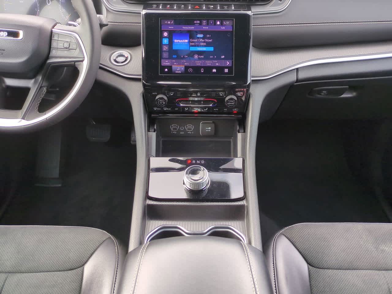 Thumbnail: 2025 Jeep Grand Cherokee - 18