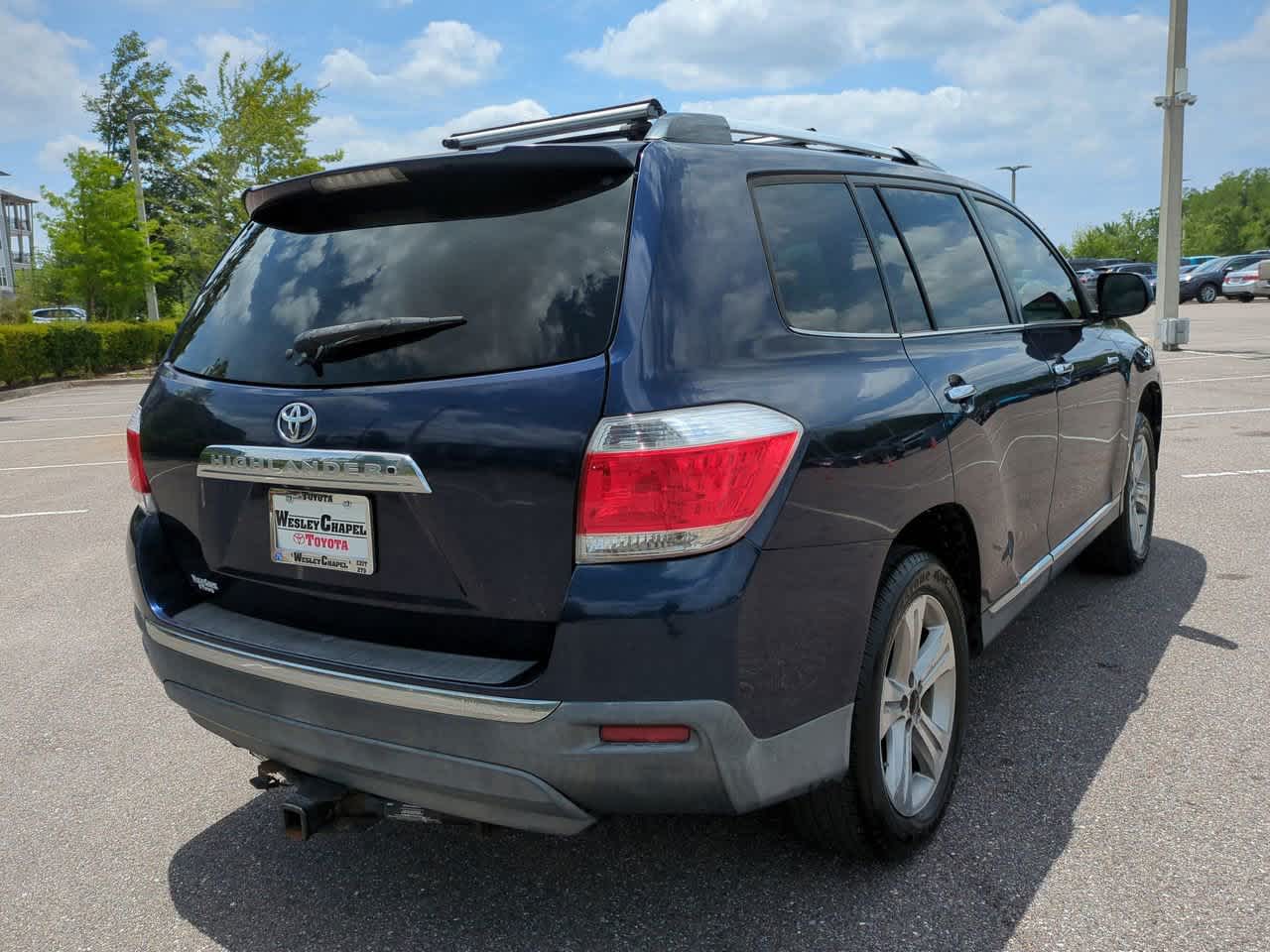 Thumbnail: 2011 Toyota Highlander - 6