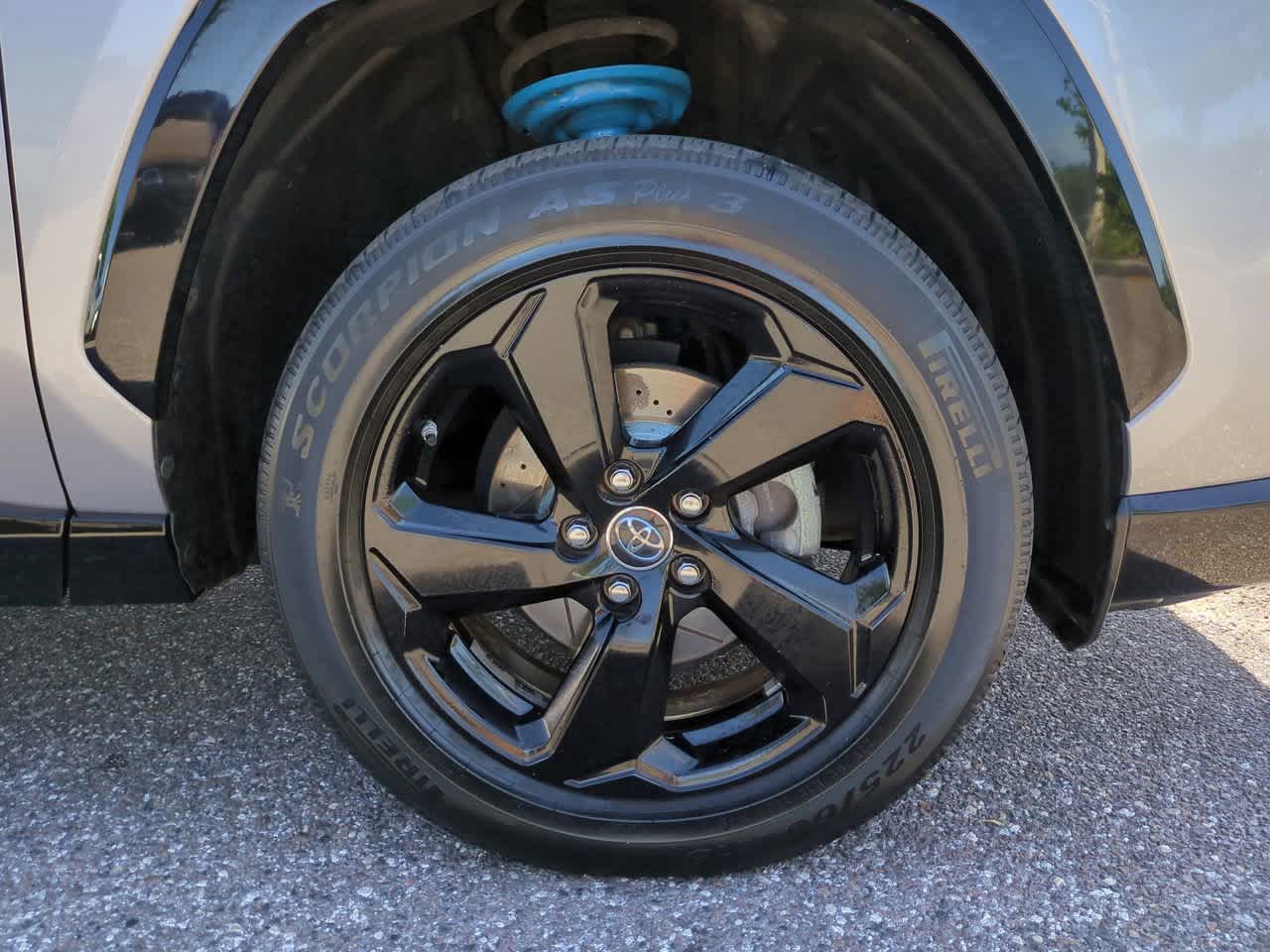 Thumbnail: 2019 Toyota RAV4 - 11