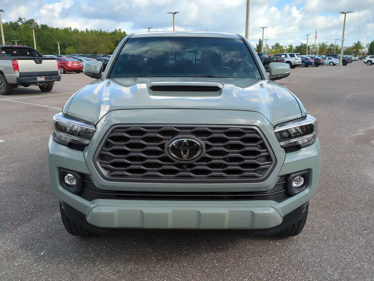 Thumbnail: 2023 Toyota Tacoma - 9