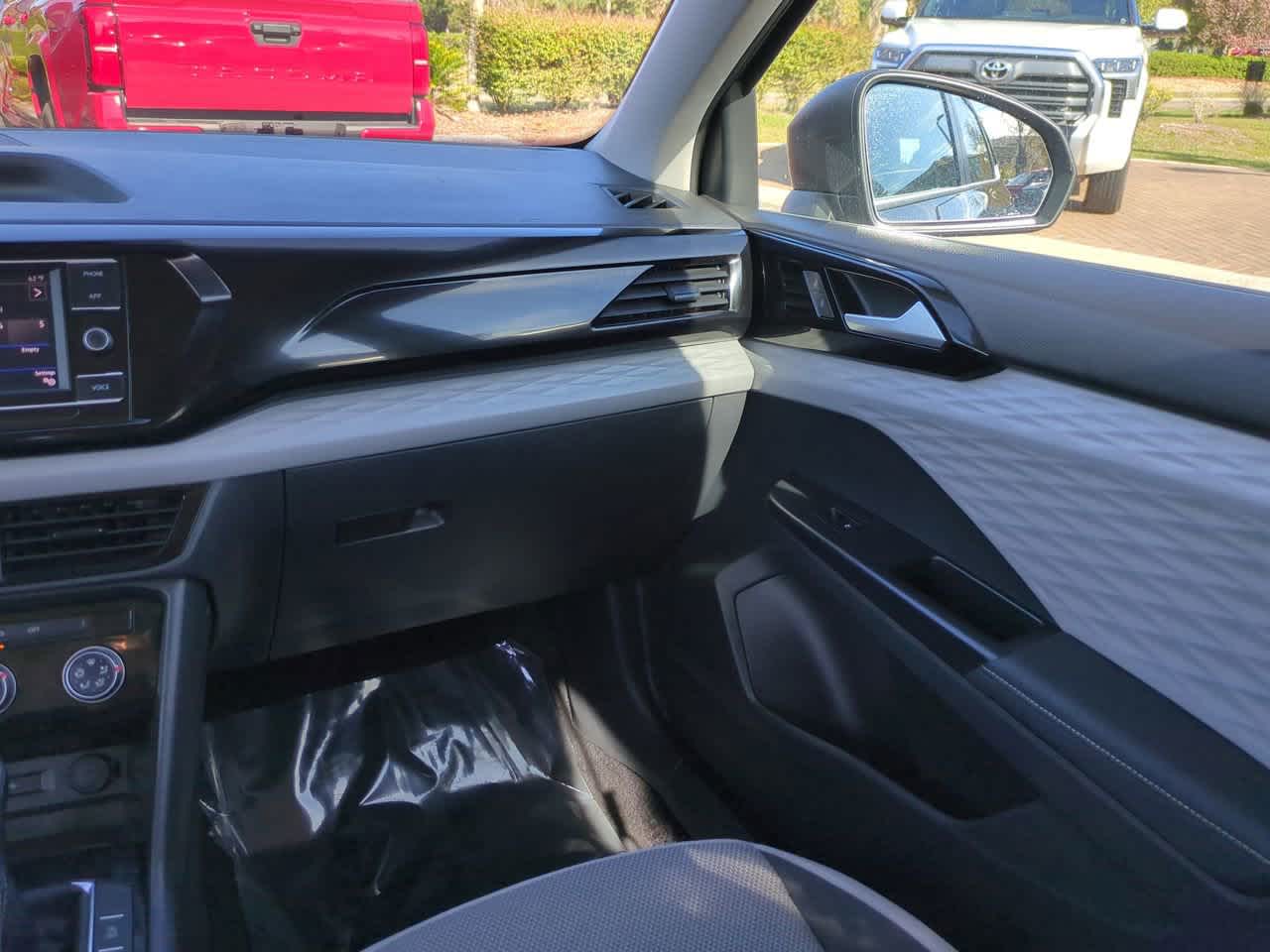 Thumbnail: 2024 Volkswagen Taos - 16