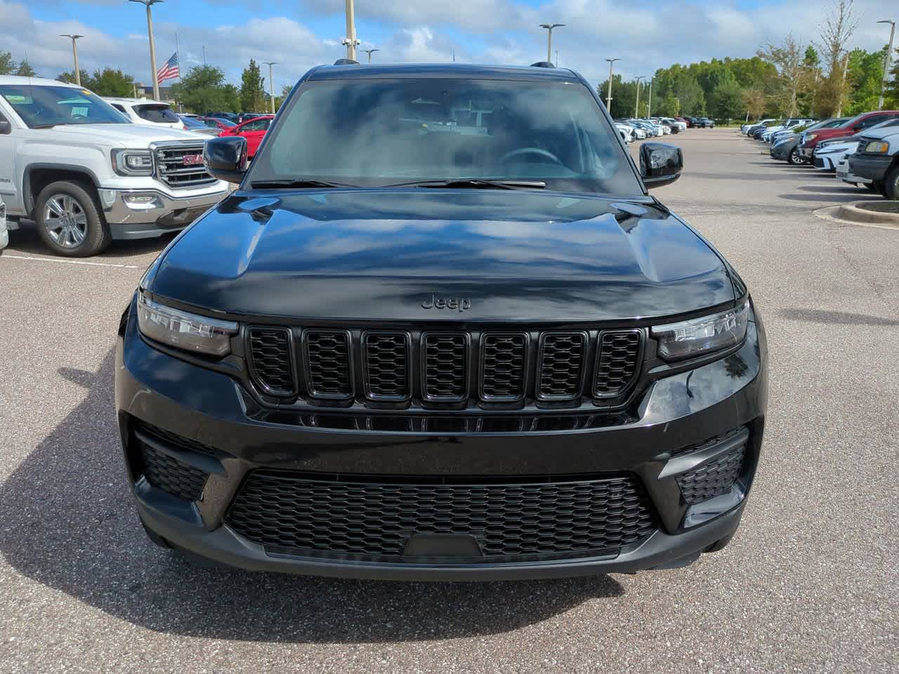 Thumbnail: 2025 Jeep Grand Cherokee - 9