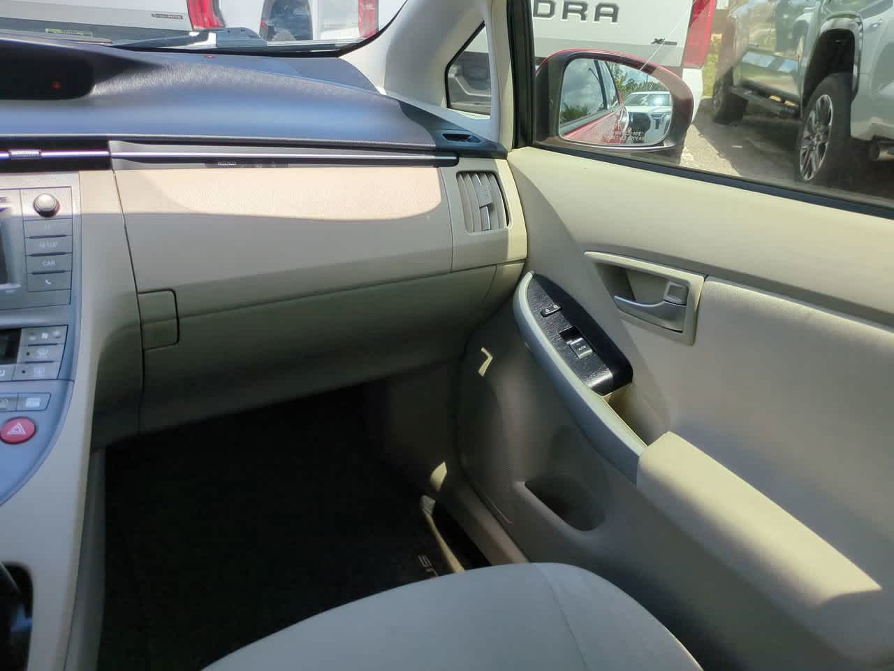 Thumbnail: 2012 Toyota Prius - 16