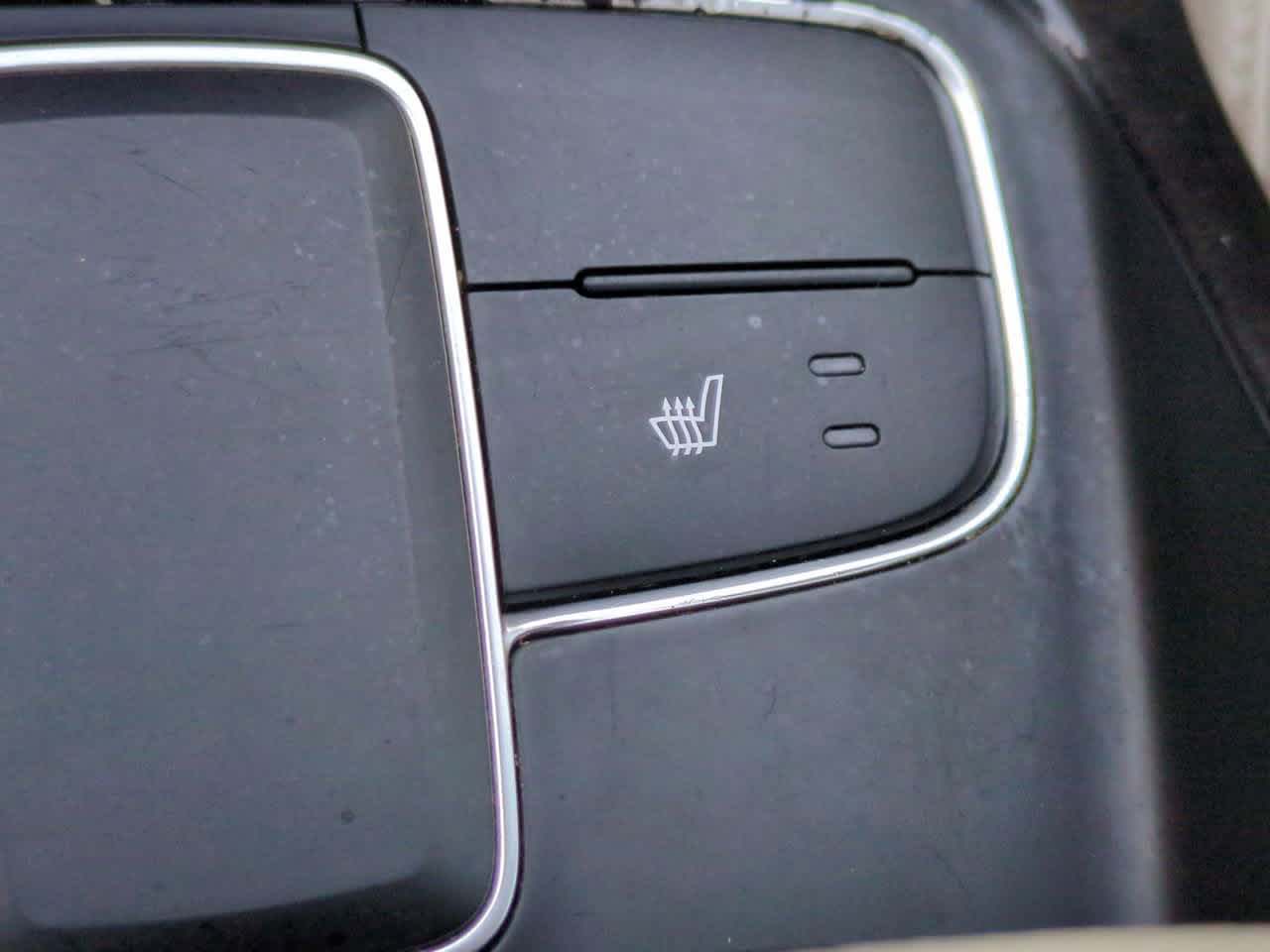 Thumbnail: 2015 Kia Cadenza - 21