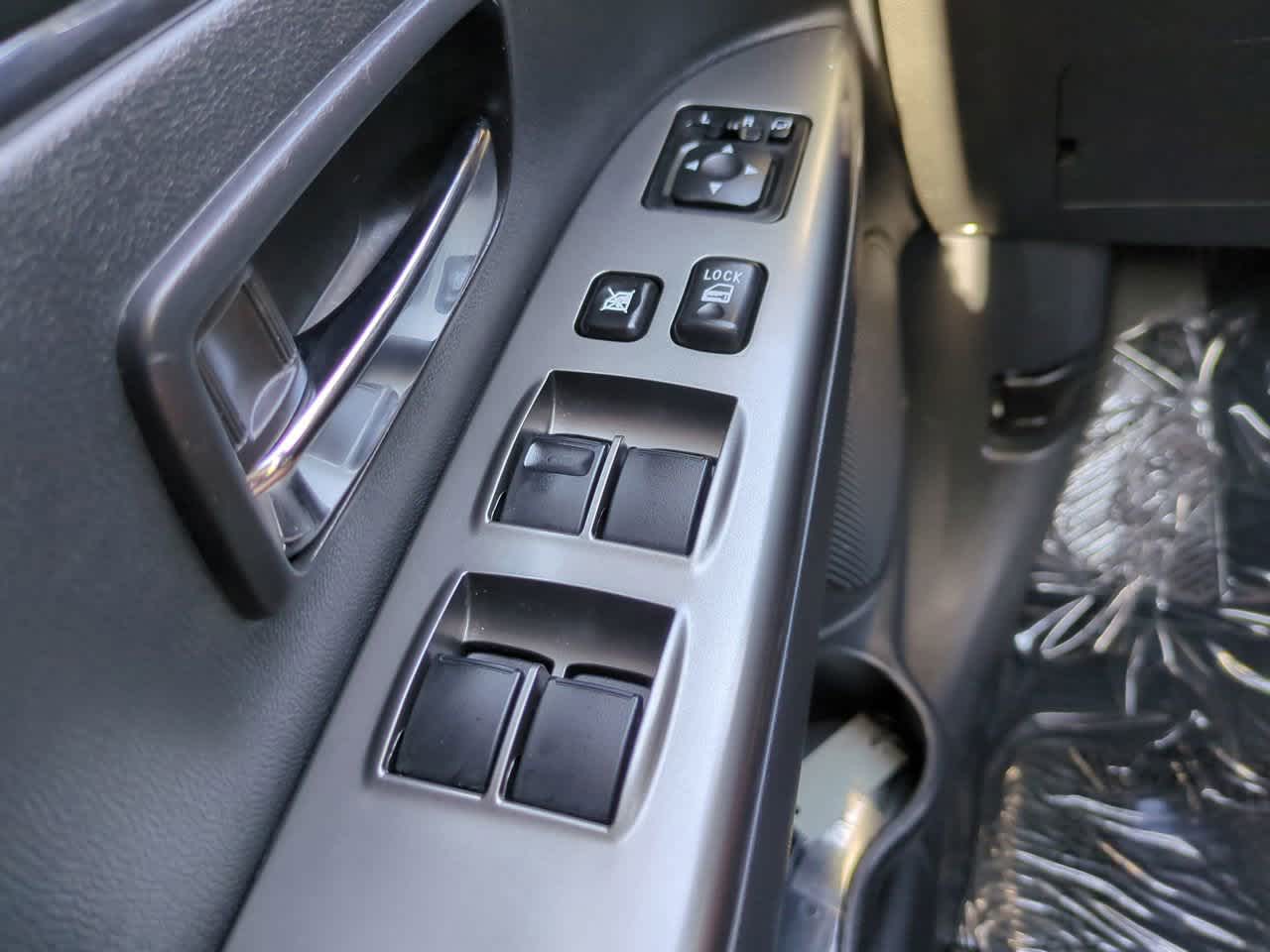 Thumbnail: 2025 Mitsubishi Outlander Sport - 22