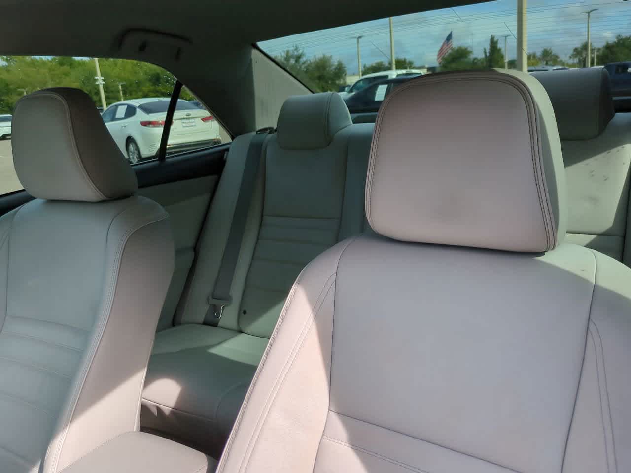 Thumbnail: 2016 Toyota Camry - 8