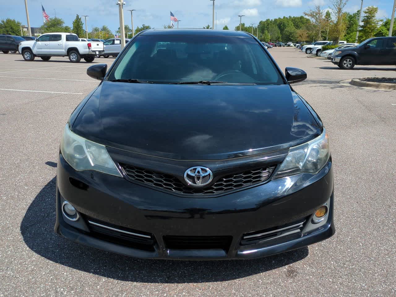Thumbnail: 2014 Toyota Camry - 9