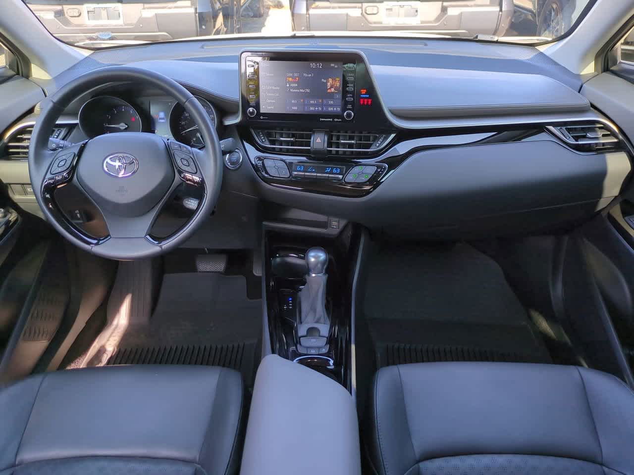 Thumbnail: 2022 Toyota C-HR - 14