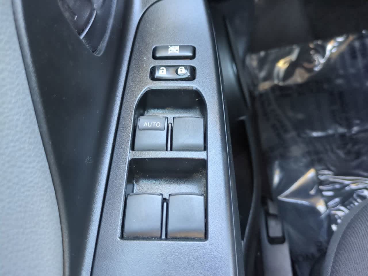 Thumbnail: 2017 Toyota Yaris - 19