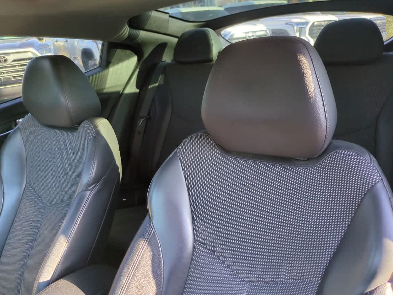 Thumbnail: 2013 Hyundai Veloster - 8