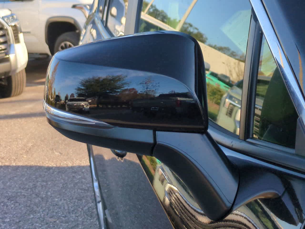 Thumbnail: 2025 Toyota RAV4 - 12