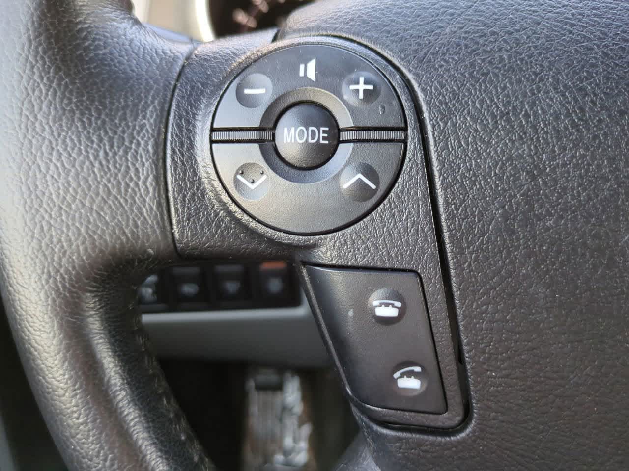 Thumbnail: 2010 Toyota Sequoia - 25